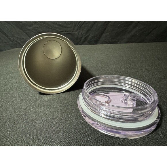 Starbucks Lilac Coffee Tumbler 16oz Shiny Textured Swirl Grip UNUSED - Picture 6 of 7